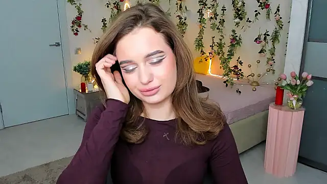 Snapshot of MiracleCurly chatting on February 3, 2026, 4:01 pm MiracleCurly online show from February 3, 2026, 4:01 pm