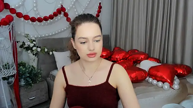 Snapshot of MiracleCurly chatting on February 18, 2026, 4:03 pm MiracleCurly online show from February 18, 2026, 4:03 pm