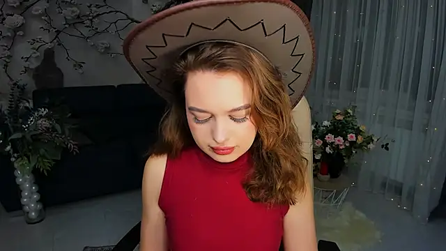 Snapshot of MiracleCurly chatting on February 10, 2026, 4:17 pm MiracleCurly online show from February 10, 2026, 4:17 pm