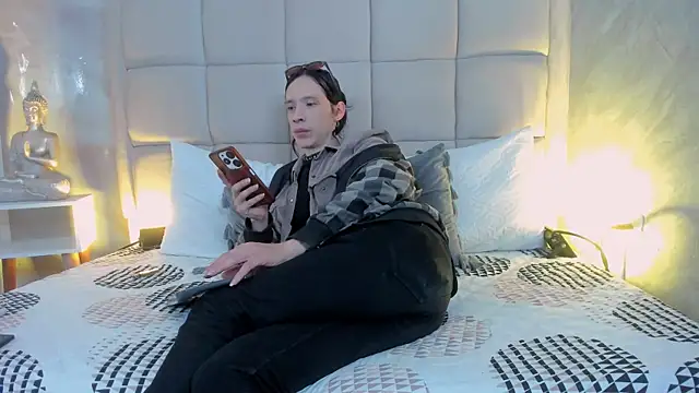 Hecatee 77 online show from January 16, 2026, 7:51 pm