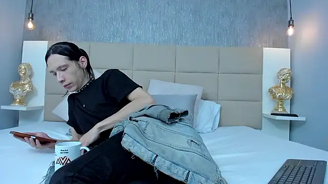 Hecatee 77 online show from March 7, 2026, 9:31 pm