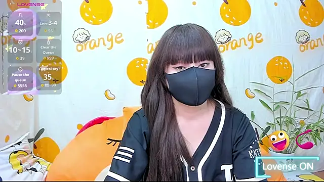 alonelove   online show from December 5, 2025, 2:43 am