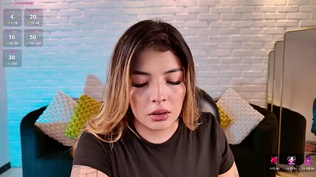 LisaMonroe  online show from September 25, 2025, 7:42 pm