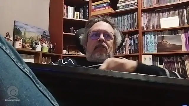 Mandra is a whore online show from November 10, 2025, 11:21 pm