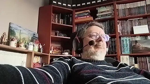 Mandra is a whore online show from December 1, 2025, 9:21 am