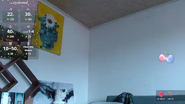 ZoeBakers  online show from October 21, 2025, 3:33 pm