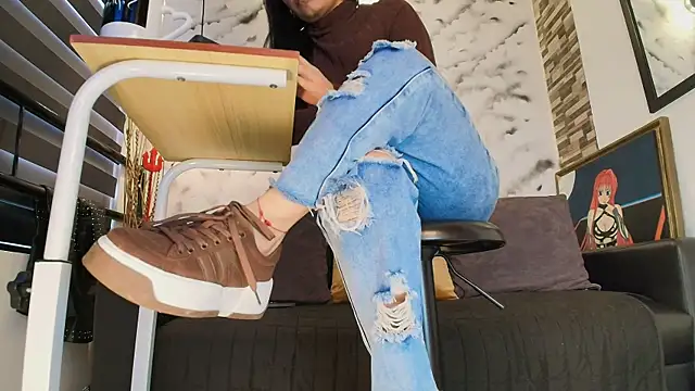 Sophie LittleS online show from February 25, 2026, 12:16 pm