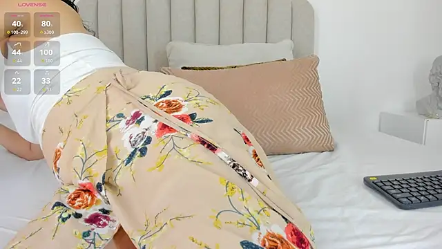 sarita duque online show from November 12, 2025, 12:20 pm