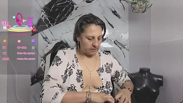 merlyna goldens online show from September 24, 2025, 11:10 pm