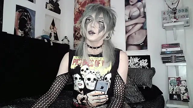 kiiler queen online show from June 18, 2026, 8:14 pm