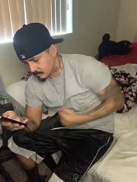 Snapshot of PeterGrandee chatting on September 18, 2025, 4:32 pm PeterGrandee online show from September 18, 2025, 4:32 pm