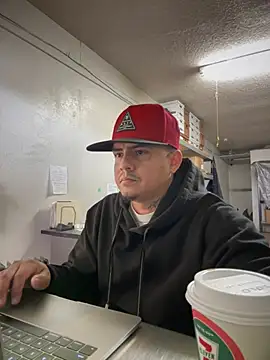 Snapshot of PeterGrandee chatting on December 18, 2024, 4:38 pm PeterGrandee online show from December 18, 2024, 4:38 pm