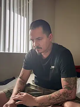 Snapshot of PeterGrandee chatting on February 27, 2025, 11:04 pm PeterGrandee online show from February 27, 2025, 11:04 pm