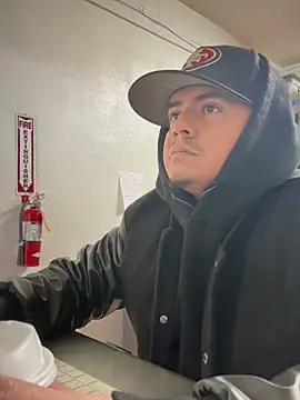 Snapshot of PeterGrandee chatting on December 26, 2024, 4:47 pm PeterGrandee online show from December 26, 2024, 4:47 pm