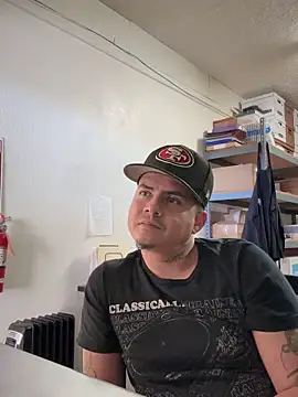 Snapshot of PeterGrandee chatting on December 19, 2024, 8:34 pm PeterGrandee online show from December 19, 2024, 8:34 pm