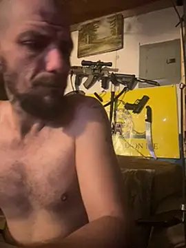 Snapshot of 420rickie420 chatting on December 23, 2024, 12:30 pm 420rickie420 online show from December 23, 2024, 12:30 pm