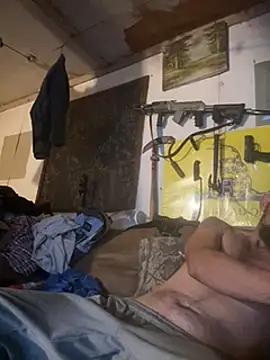 Snapshot of 420rickie420 chatting on December 25, 2024, 11:00 am 420rickie420 online show from December 25, 2024, 11:00 am