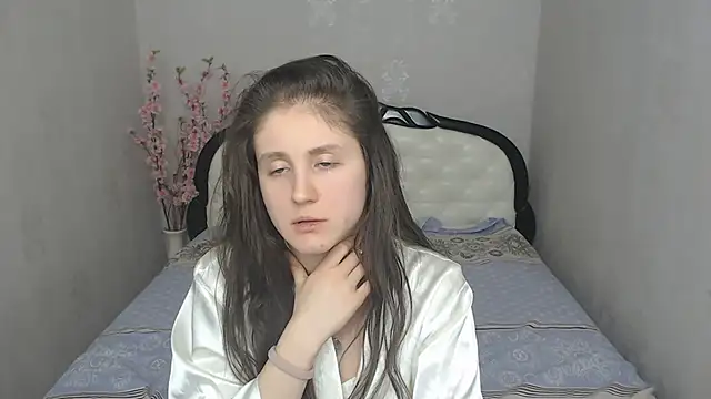 Snapshot of Holliy_Cooper chatting on February 19, 2025, 11:46 pm Holliy Cooper online show from February 19, 2025, 11:46 pm