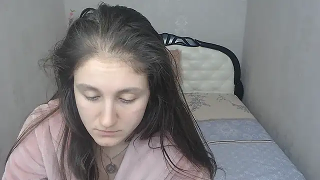 Snapshot of Holliy_Cooper chatting on February 13, 2025, 6:05 pm Holliy Cooper online show from February 13, 2025, 6:05 pm