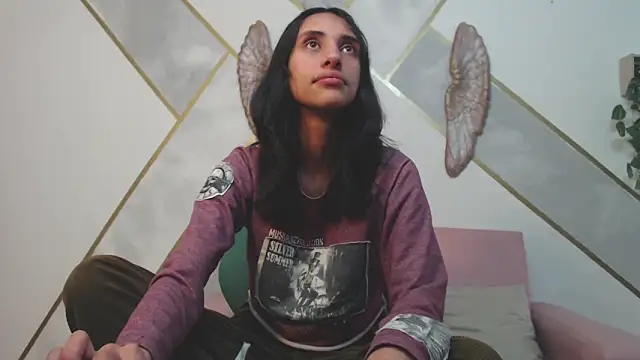 Snapshot of RoxanaCyrano_ chatting on February 21, 2025, 7:10 pm RoxanaCyrano online show from February 21, 2025, 7:10 pm