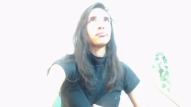 Snapshot of RoxanaCyrano_ chatting on October 24, 2025, 7:46 pm RoxanaCyrano online show from October 24, 2025, 7:46 pm