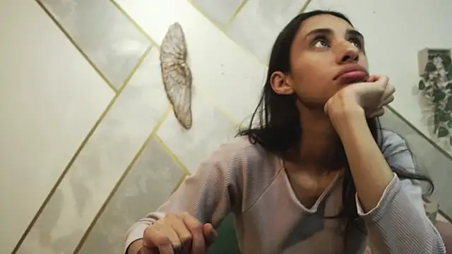 Snapshot of RoxanaCyrano_ chatting on October 9, 2025, 7:47 pm RoxanaCyrano online show from October 9, 2025, 7:47 pm