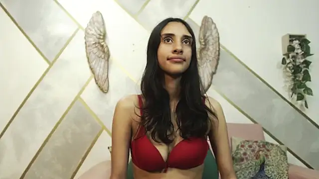 Snapshot of RoxanaCyrano_ chatting on September 30, 2025, 10:27 pm RoxanaCyrano online show from September 30, 2025, 10:27 pm