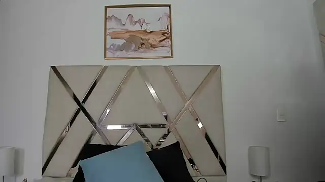 carolynne18 online show from October 10, 2025, 12:17 pm