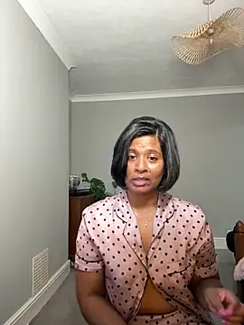 RoseMelanie online show from March 7, 2026, 9:42 pm