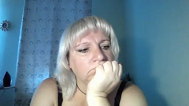 Snapshot of MeilomaWesa chatting on September 16, 2025, 8:48 am MeilomaWesa online show from September 16, 2025, 8:48 am