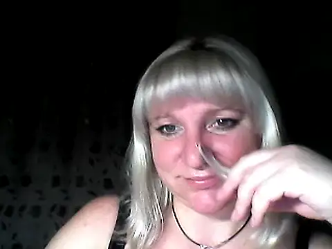 Snapshot of MeilomaWesa chatting on February 22, 2025, 6:41 pm MeilomaWesa online show from February 22, 2025, 6:41 pm
