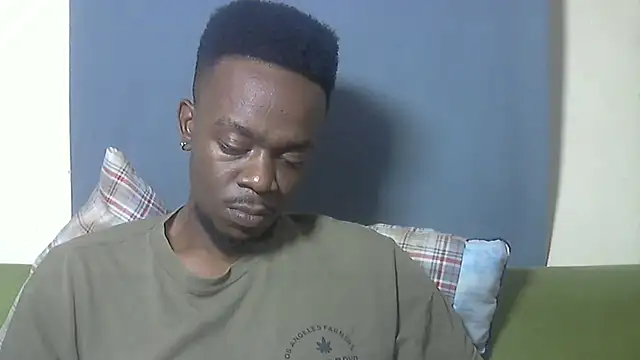 Snapshot of BIGDICKMULLAH chatting on February 1, 2026, 9:51 am BIGDICKMULLAH online show from February 1, 2026, 9:51 am