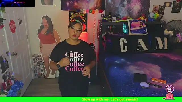 Snapshot of temptressbeauty24 chatting on February 17, 2026, 11:57 pm temptressbeauty24 online show from February 17, 2026, 11:57 pm