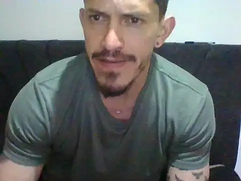 Snapshot of Alde_barahh chatting on July 2, 2026, 3:23 am Alde barahh online show from July 2, 2026, 3:23 am