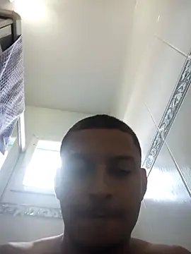 emrehliug12 online show from March 12, 2025, 1:08 pm