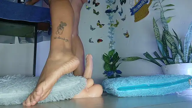 Snapshot of lucy_hairypussy83 chatting on September 28, 2025, 2:35 pm lucy hairypussy83 online show from September 28, 2025, 2:35 pm