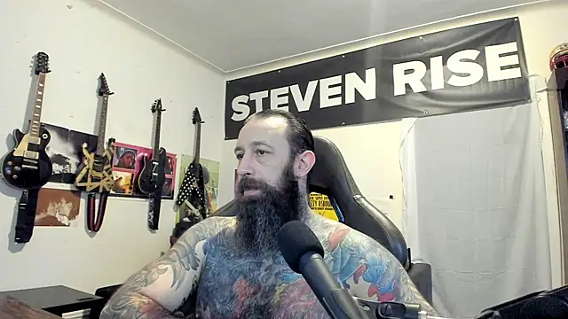 StevenRiseNYC online show from November 4, 2025, 1:26 pm