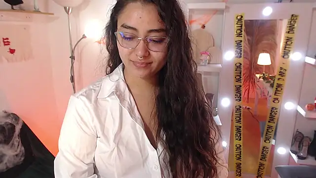  Kim  M online show from October 21, 2025, 1:21 pm