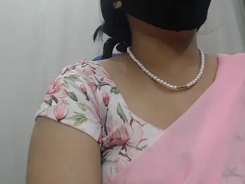 Snapshot of Lovely_Siri_23 chatting on July 26, 2026, 7:21 pm Lovely Siri 23 online show from July 26, 2026, 7:21 pm