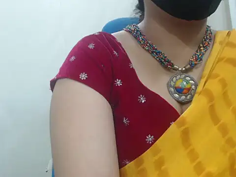 Snapshot of Lovely_Siri_23 chatting on July 10, 2026, 5:46 pm Lovely Siri 23 online show from July 10, 2026, 5:46 pm