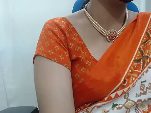 Lovely Siri 23 online show from November 13, 2025, 6:12 pm