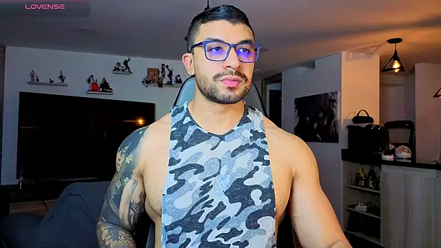 Snapshot of Michael_Diamond chatting on February 4, 2026, 2:39 am Michael Diamond online show from February 4, 2026, 2:39 am