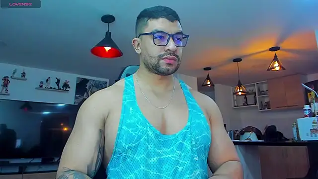 Snapshot of Michael_Diamond chatting on January 22, 2025, 2:15 am Michael Diamond online show from January 22, 2025, 2:15 am