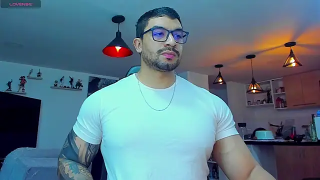Snapshot of Michael_Diamond chatting on February 19, 2025, 3:17 am Michael Diamond online show from February 19, 2025, 3:17 am