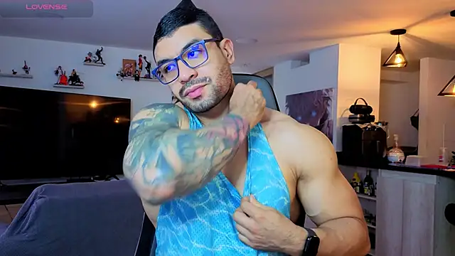 Snapshot of Michael_Diamond chatting on February 13, 2026, 3:56 pm Michael Diamond online show from February 13, 2026, 3:56 pm