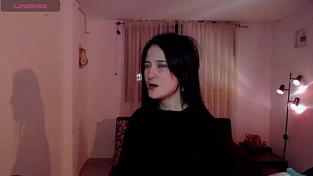 AlissonnFoxx online show from September 21, 2025, 5:01 am