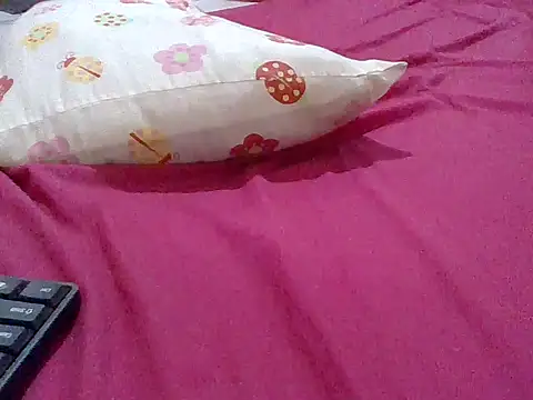 sweet-fancy online show from October 12, 2025, 6:09 pm