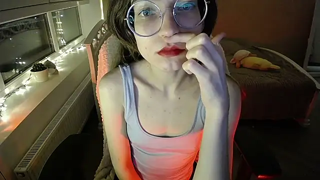 Snapshot of MissLinaDream chatting on April 17, 2026, 9:17 pm MissLinaDream online show from April 17, 2026, 9:17 pm