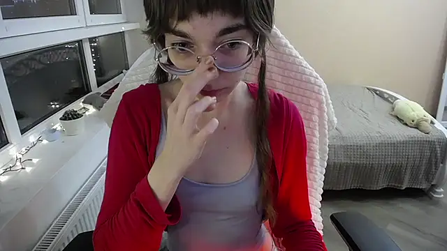 Snapshot of MissLinaDream chatting on May 18, 2026, 6:56 pm MissLinaDream online show from May 18, 2026, 6:56 pm