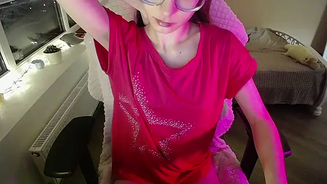 Snapshot of MissLinaDream chatting on May 25, 2026, 8:29 pm MissLinaDream online show from May 25, 2026, 8:29 pm